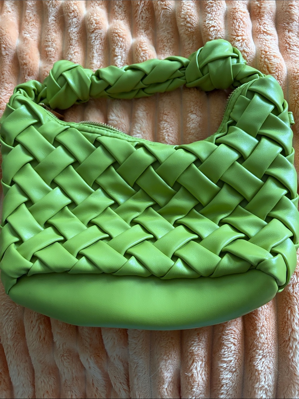 Line green handbag